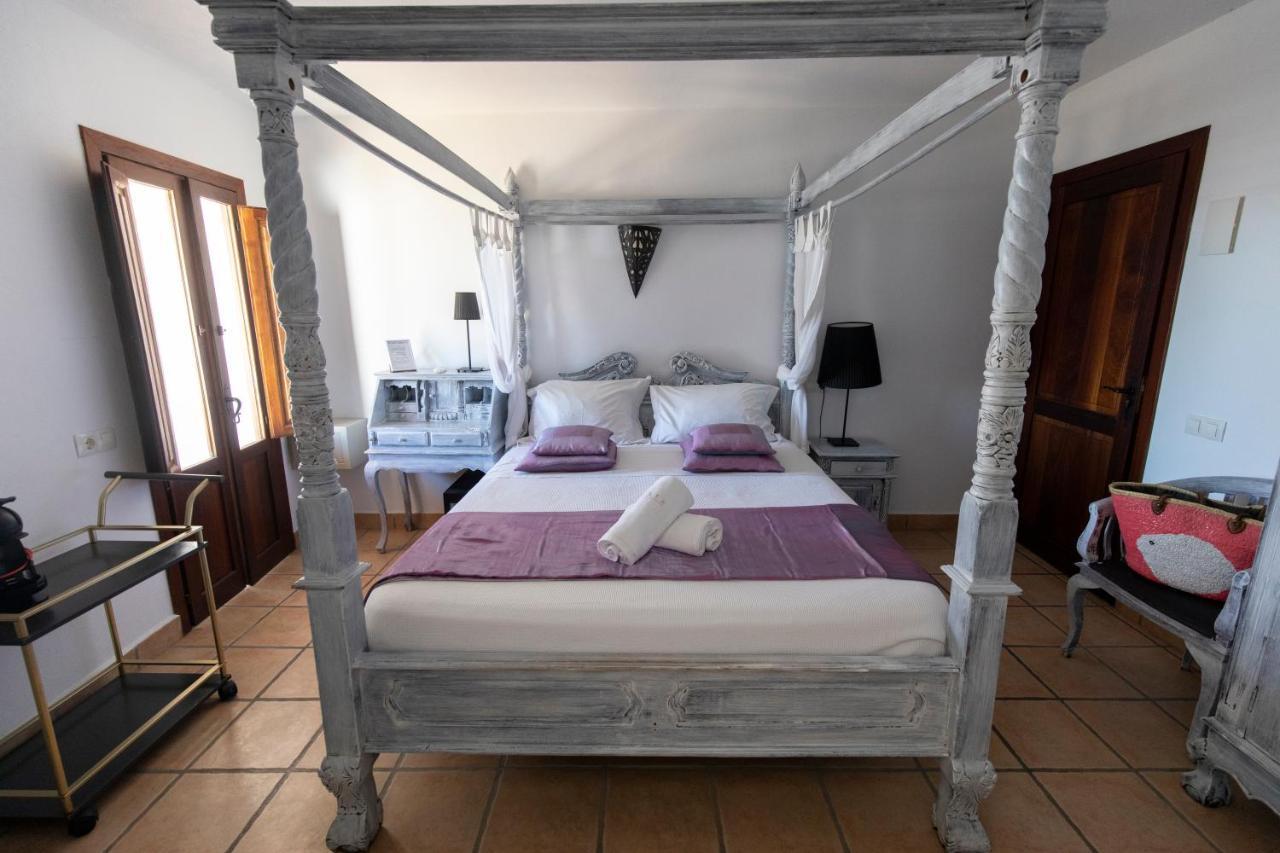 Buenavista Suites Hotel Boutique Santa Eulària des Riu Extérieur photo